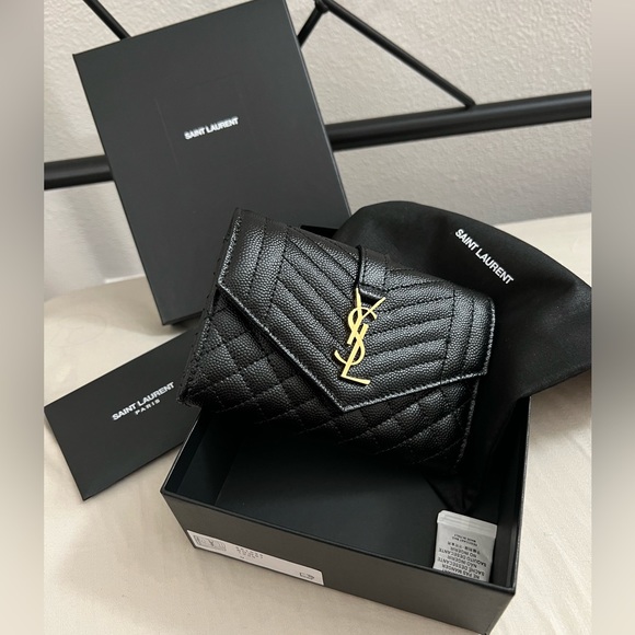 Price firm NEW YSL Saint Laurent Gold Monogram quilted leather wallet clutch - Picture 11 of 12